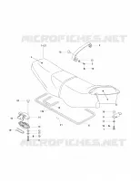 Stoel en motorkap